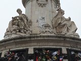 Place Republique, hommages aux victimes.jpg